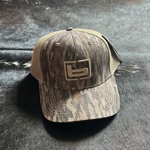 BANDED BRAND HAT